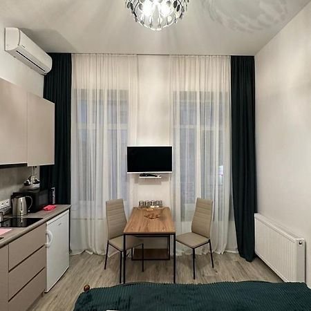 Apartment In The Center Of Tbilisi Exterior foto
